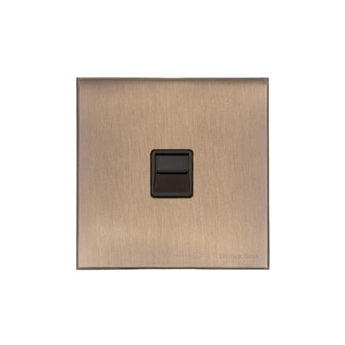 Windsor Range Matt Antique Brass Switches & Sockets, WN92 - 1 Gang Master Line Socket by Heritage Brass By M-Marcus