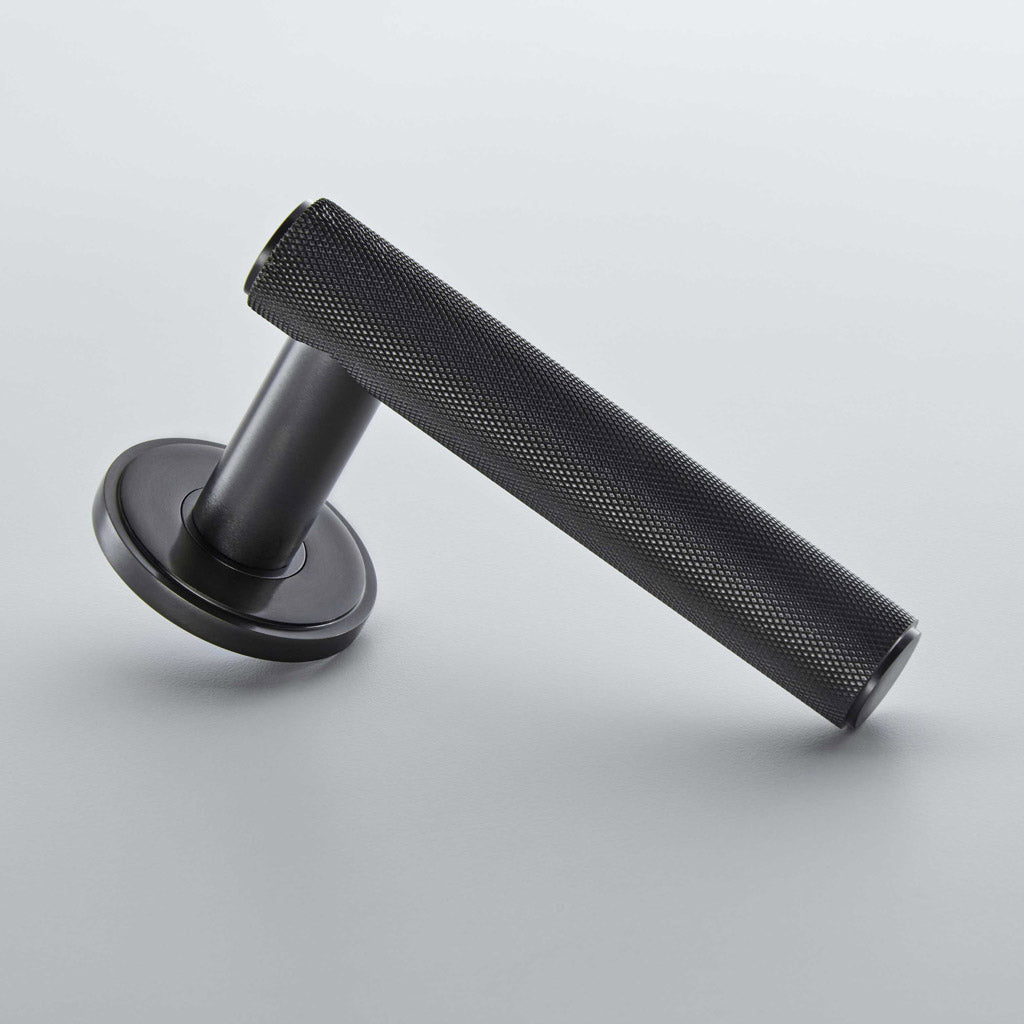 Diamond Silhouette Lever