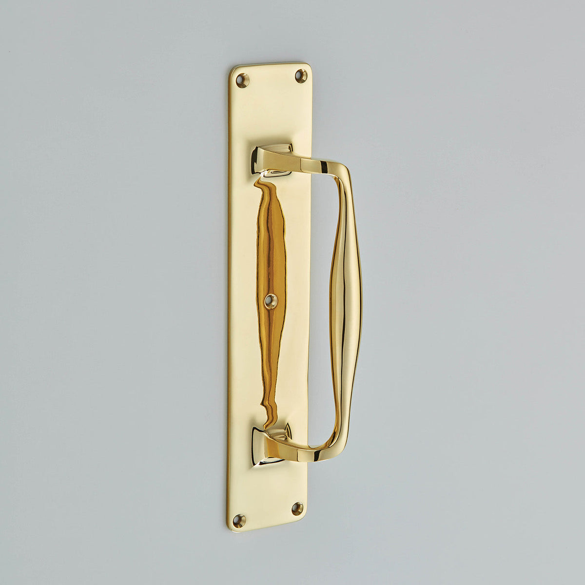 Cast In One Pull Handle On Plate