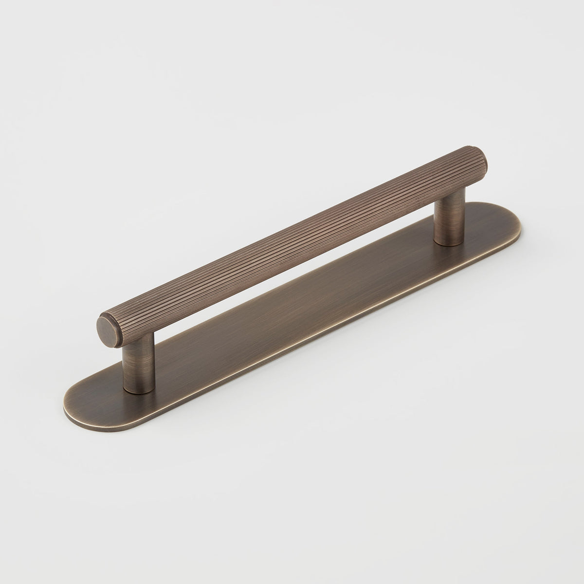 Avenue Cabinet Handle & Backplate