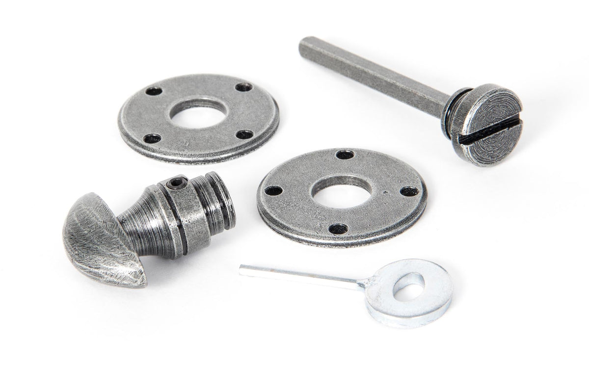 Round Thumbturn Set (Blacksmith) by From The Anvil