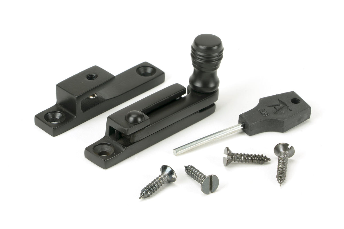 Prestbury Quadrant Fastener - Narrow by From The Anvil