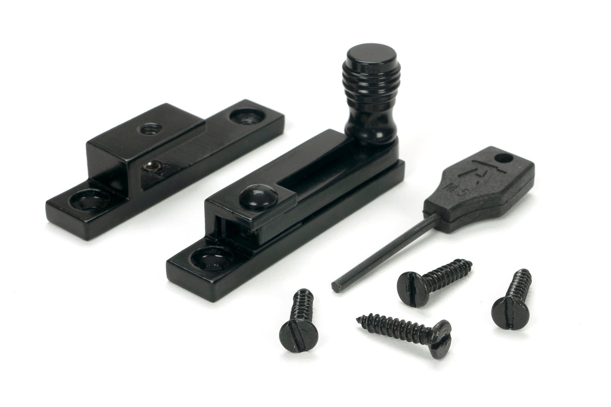 Prestbury Quadrant Fastener - Narrow by From The Anvil