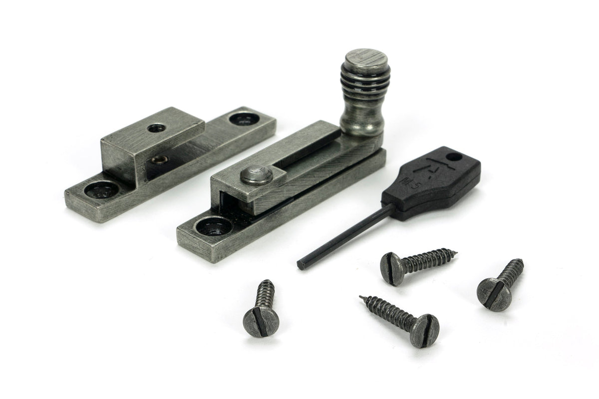 Prestbury Quadrant Fastener - Narrow by From The Anvil