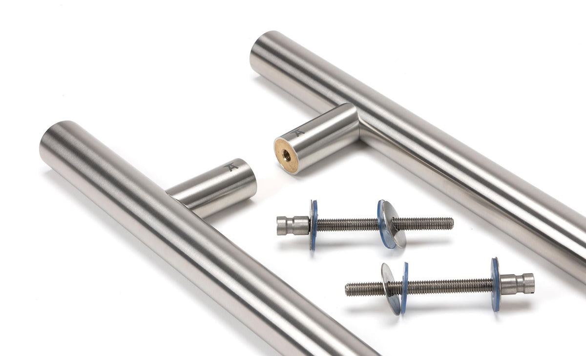 T Bar Handle B2B Fix 32mm dia by From The Anvil