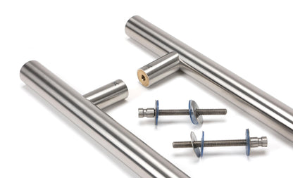 T Bar Handle B2B Fix 32mm dia by From The Anvil