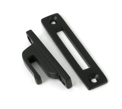 Locking Newbury Fastener by From The Anvil
