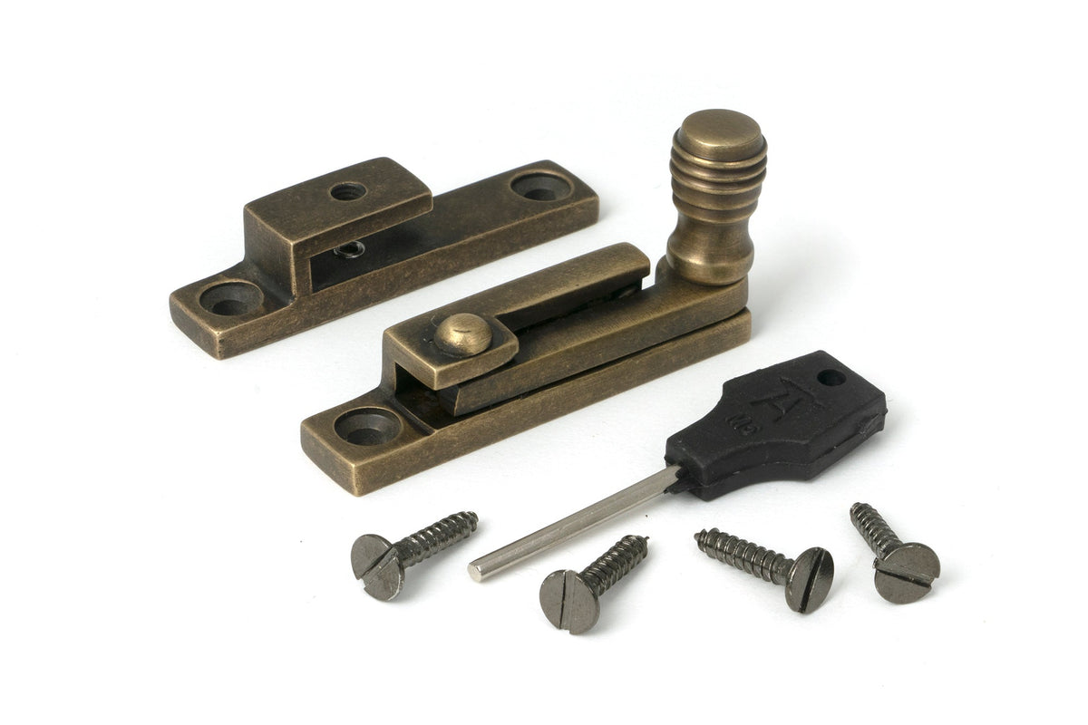 Prestbury Quadrant Fastener - Narrow by From The Anvil