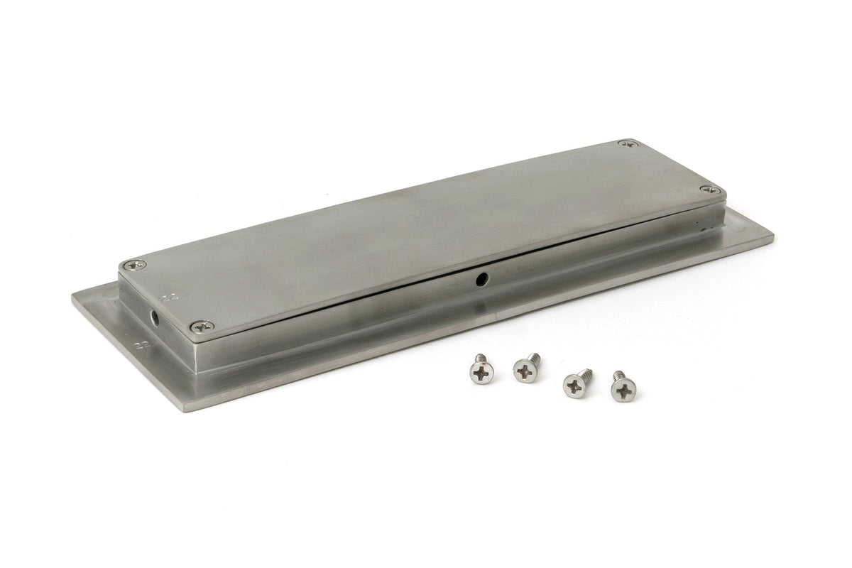 Plain Rectangular Pull by From The Anvil