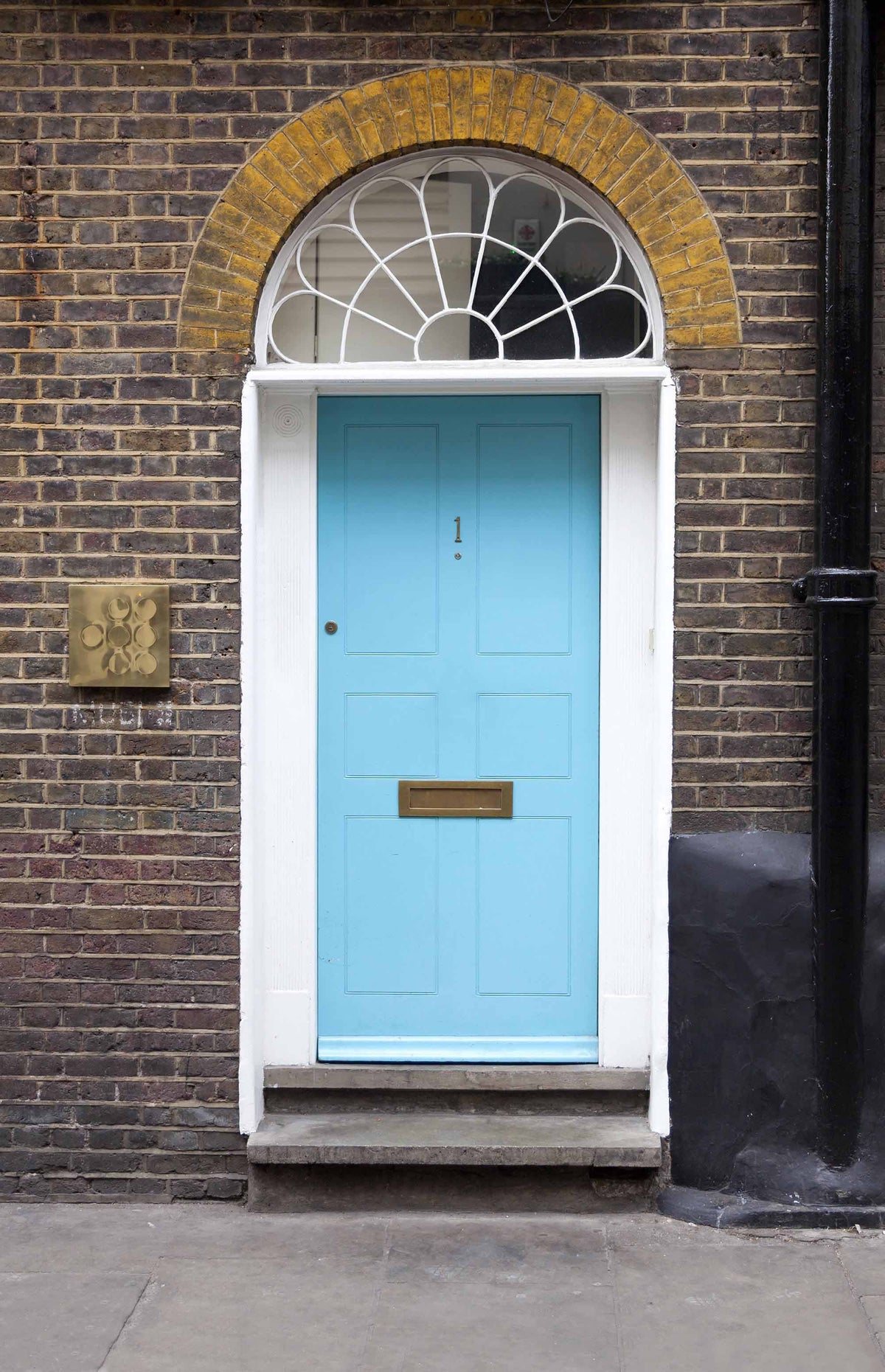 Door Viewer 180° by From The Anvil