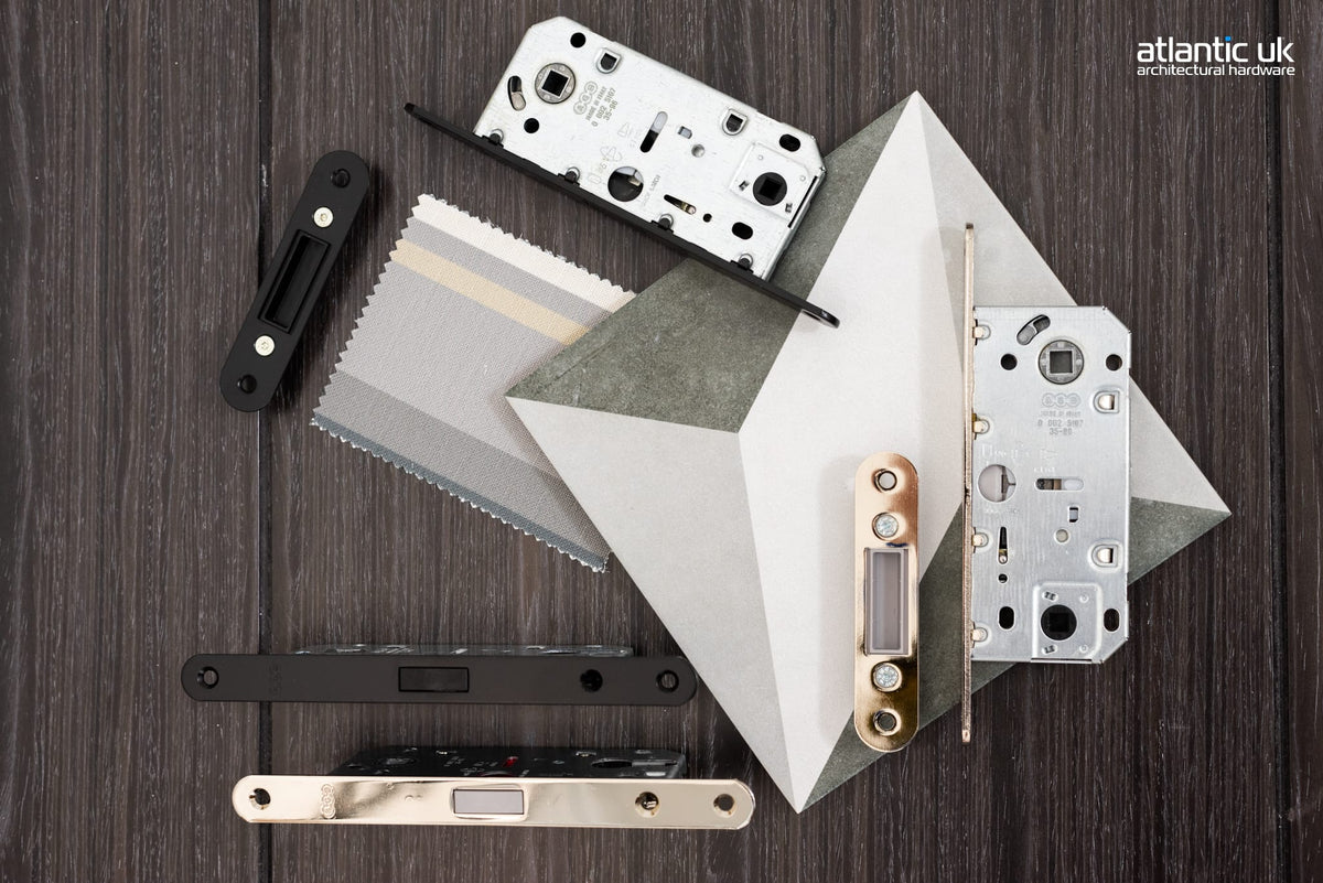 AGB Polaris 2XT Magnetic Bathroom Lock with adjustable strike plate - additional image