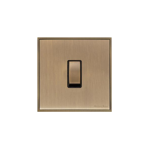 Executive Range Antique Brass Switches & Sockets, EX91 - 1 Gang Intermediate Rocker Switch by Heritage Brass By M-Marcus