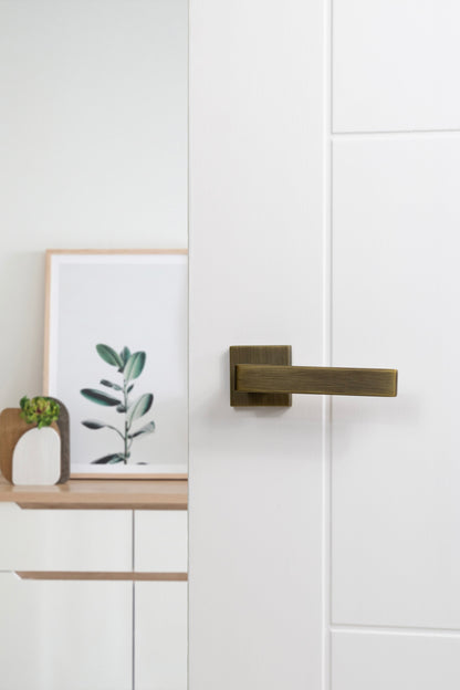 Forme Asti Lever Door Handle on Minimal Square Rose - additional image