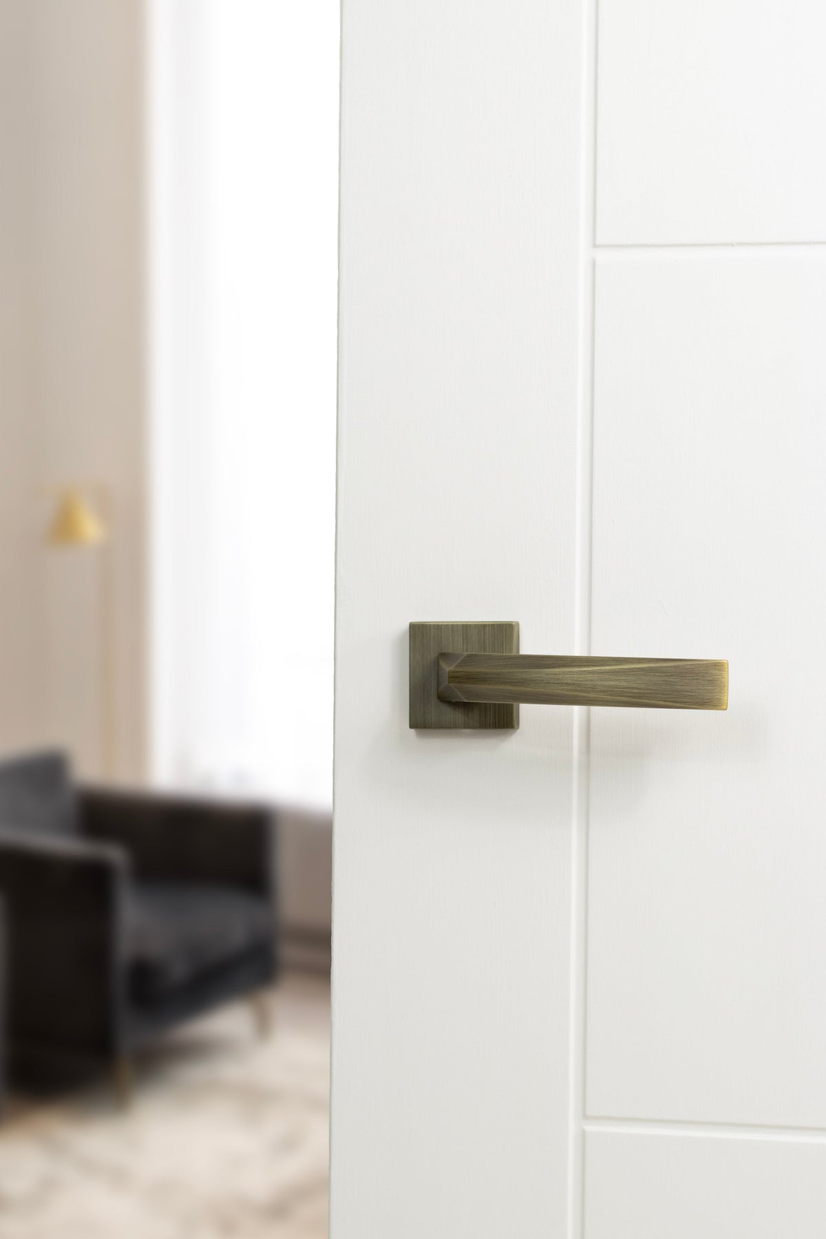 Forme Crystal Lever Door Handle on Minimal Square Rose - additional image
