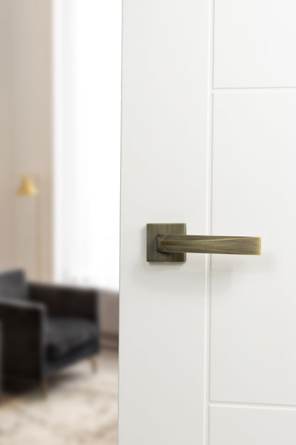 Forme Crystal Lever Door Handle on Minimal Square Rose - additional image