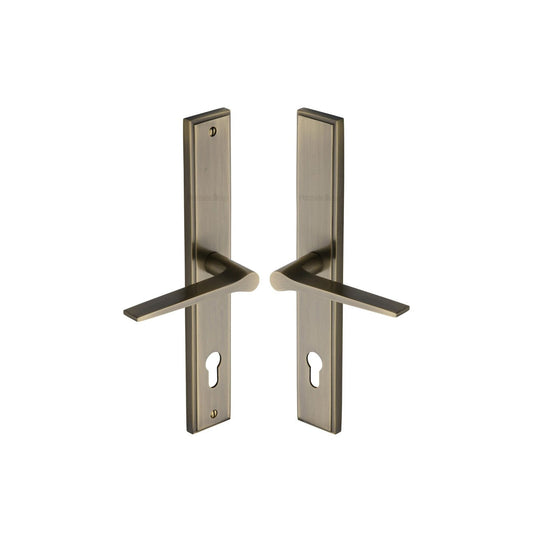 Gio RH Door Handle on Plate by M Marcus - Heritage Brass