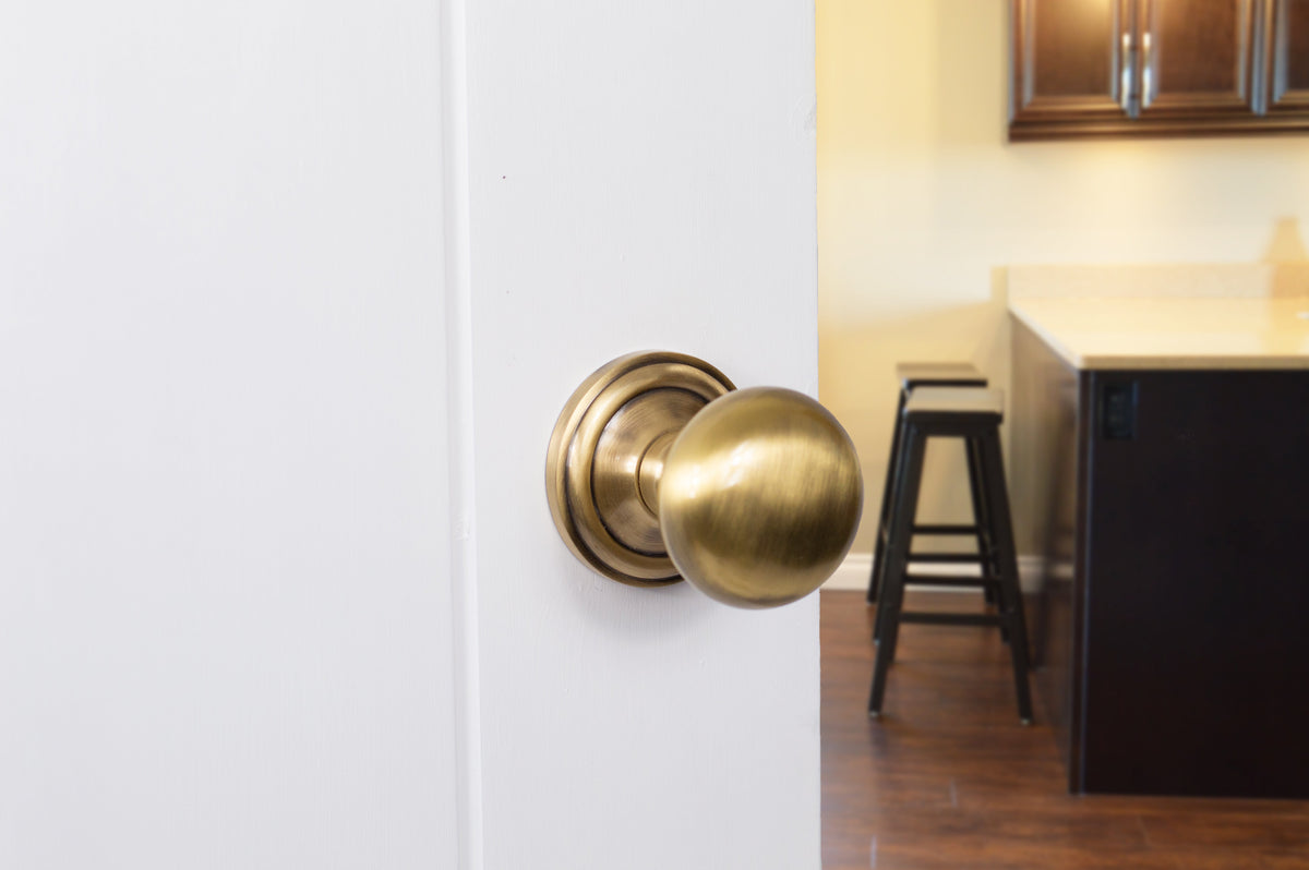 Old English Harrogate Solid Brass Mushroom Mortice Knob on Concealed Fix Rose - additional image