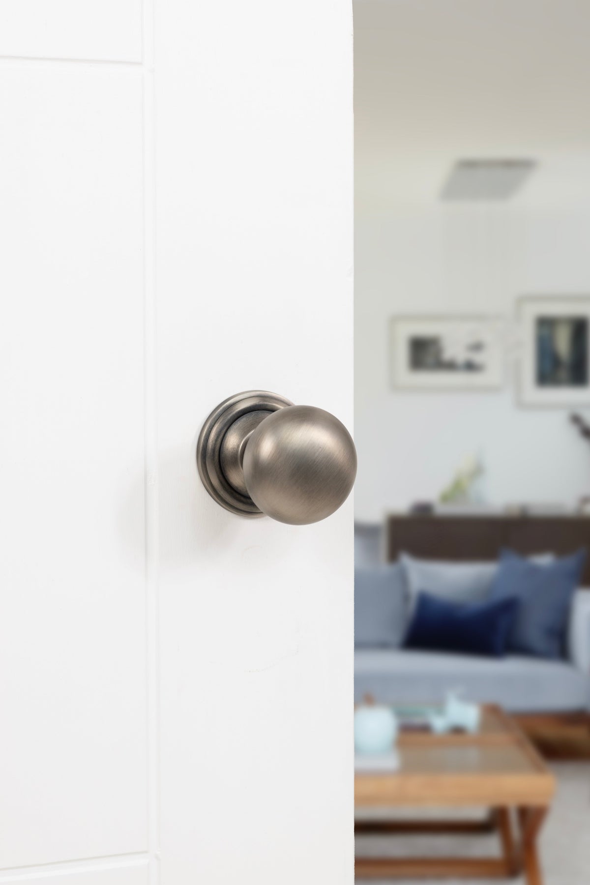 Old English Harrogate Solid Brass Mushroom Mortice Knob on Concealed Fix Rose - additional image