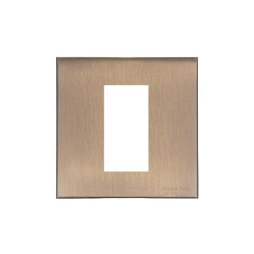 Windsor Range Antique Brass Switches & Sockets, WN91 - 1 Module Euro Plate by Heritage Brass By M-Marcus