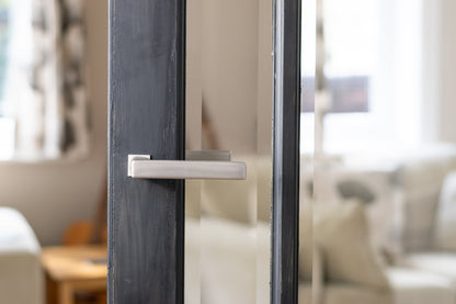 Tupai Exclusivo 5S Line Portel Lever Door Handle on Concealed Square Rose - Polished Chrome - additional image