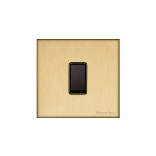 Windsor Range Matt Brass Switches & Sockets, WN40 - 1 Gang Intermediate Rocker Switch by Heritage Brass By M-Marcus