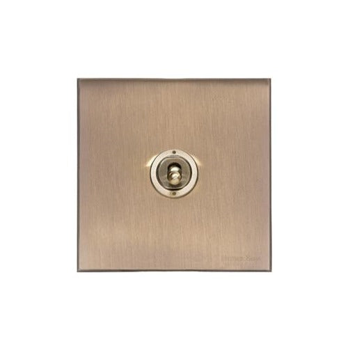 Windsor Range Matt Antique Brass Switches & Sockets, WN92 - 1 Gang Toggle Switch by Heritage Brass By M-Marcus