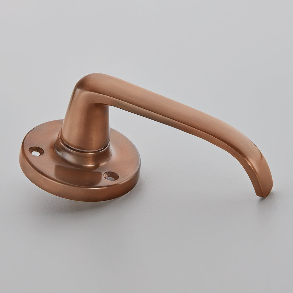 old-Stafford Lever On Round Rose