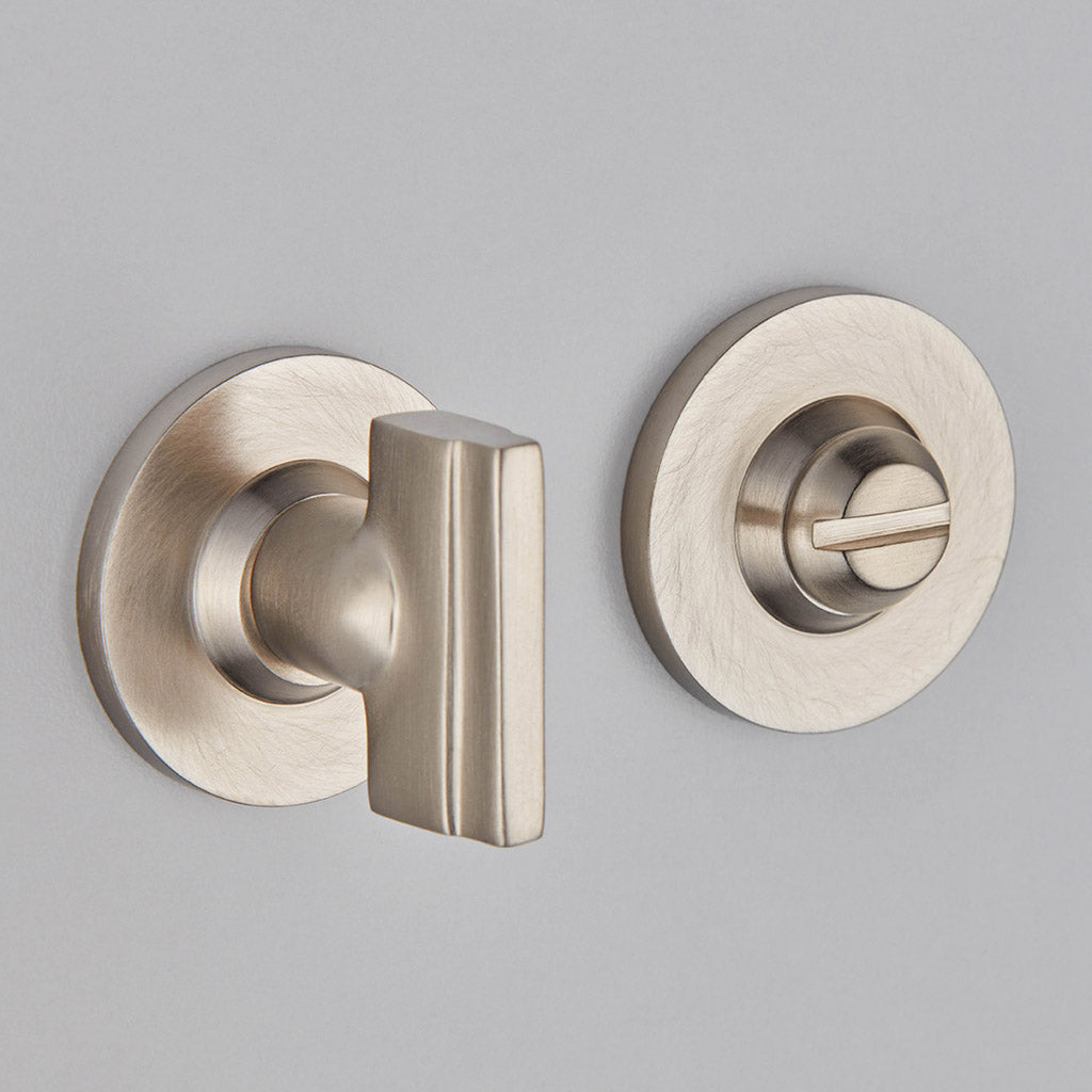 Stepped Turn And Release On Plain Covered Rose