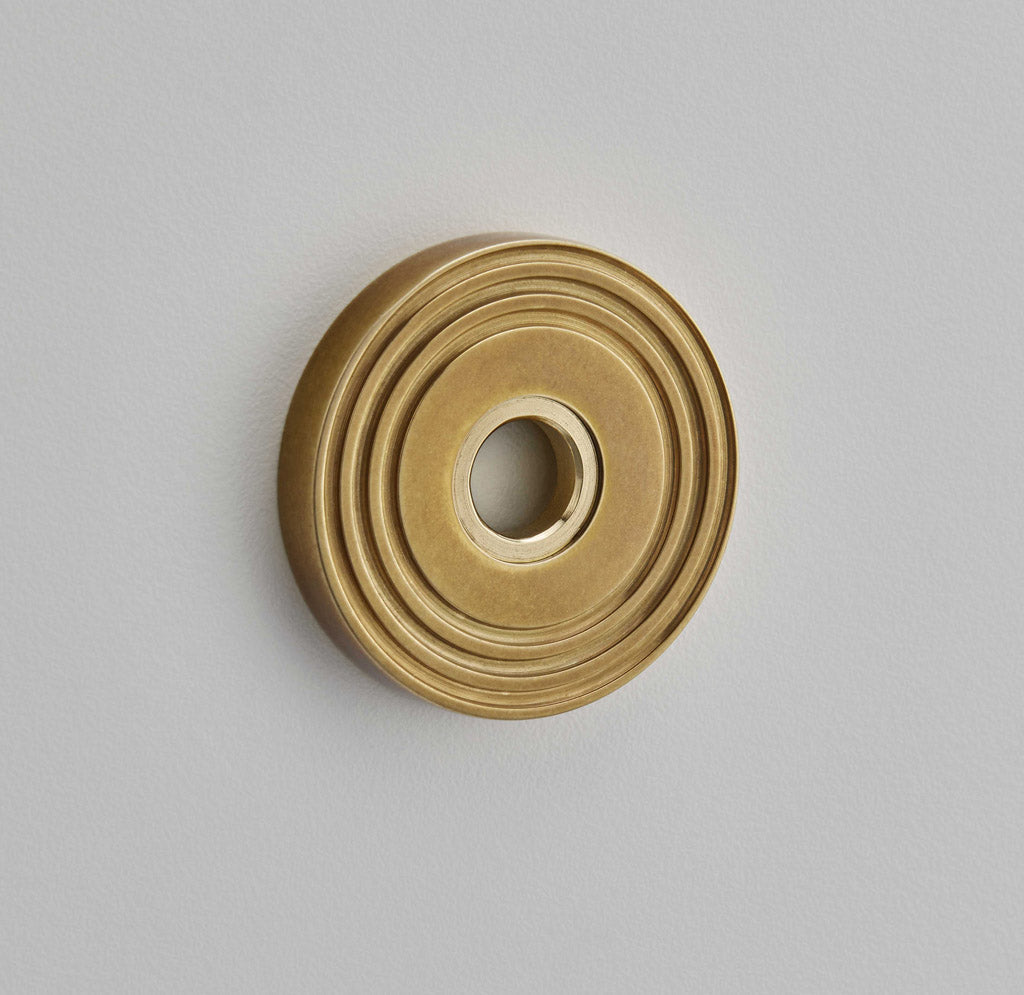 ROUND REEDED TURN ROSE