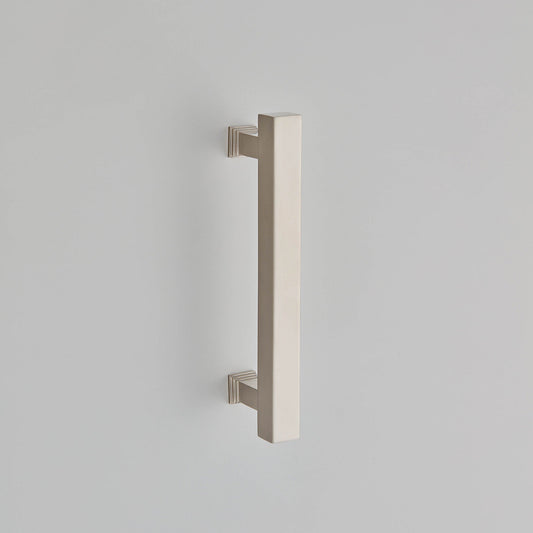 SQUARE BAR PULL HANDLE 9"