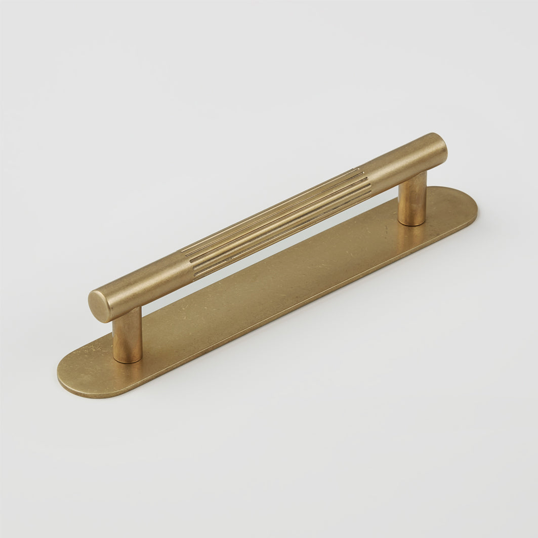 Brooklands Cabinet Handle & Backplate