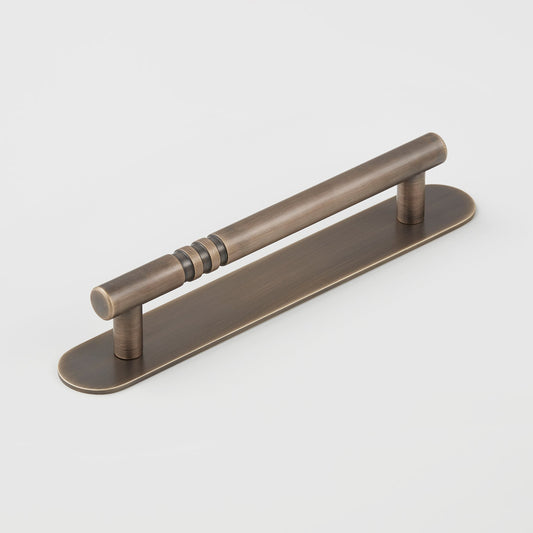 Legacy Cabinet Handle & Backplate